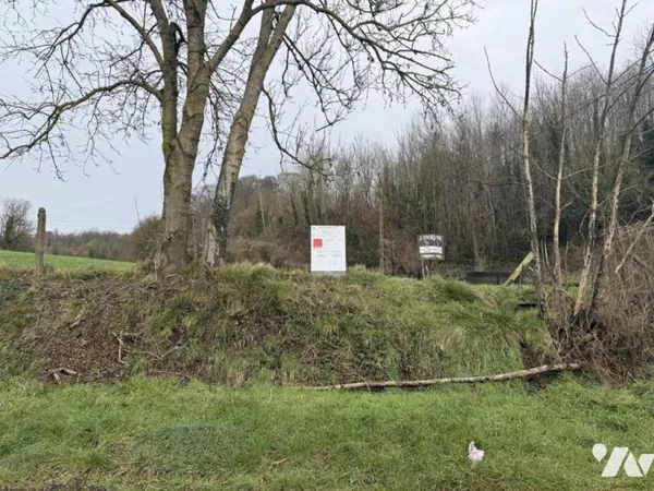 Terrain 1221 m²