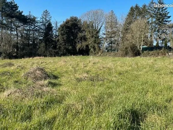 Terrain 1 187 m² Saint Amand De Coly