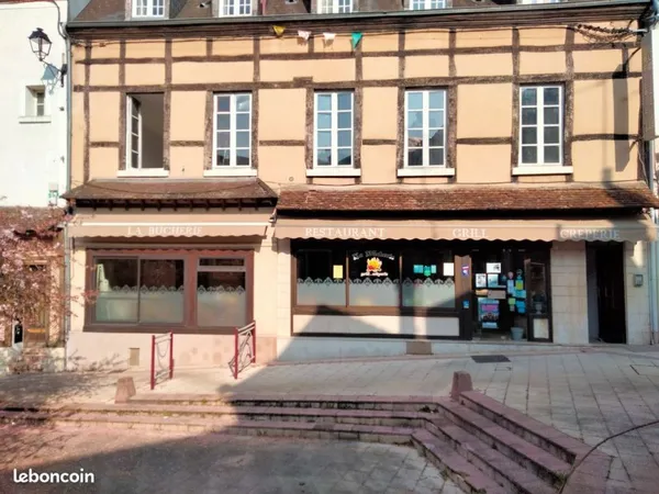 3 Appartements ( 2 T2+1 studio )