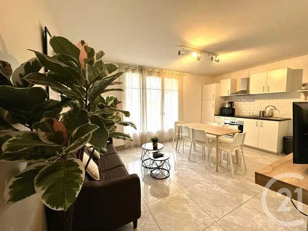 Appartement 4 pièces 65 m²