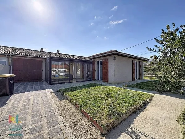 Charmante maison de 100 m² en parfait état, à proximité immédiate de LANGON