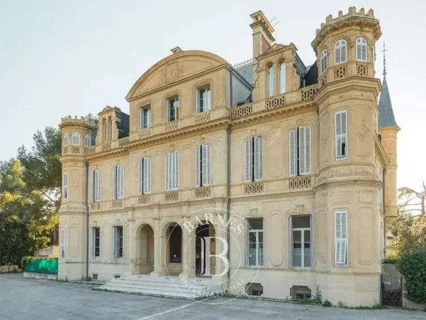 VENTE - MARSEILLE - 13009 - APPARTEMENT D'EXCEPTION - 3 CHAMBRES - TERRASSE - DEUX STATIONNEMENTS