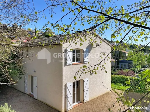 Maison 6 pièces 157 m²