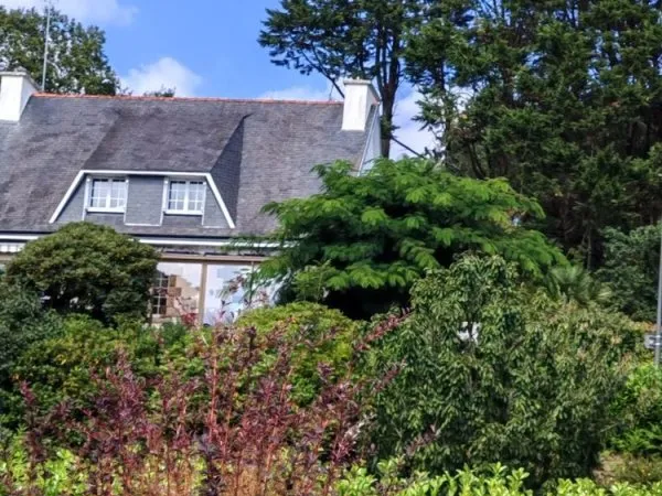 Authentique maison bretonne de caractère à Elliant