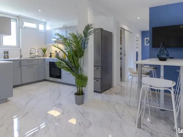 Strasbourg - Neudorf - Chambre 12 m² - Appartement 83 m² - Tout inclus