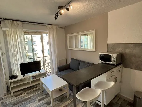 Appartement T2 meublé - Nice Ouest