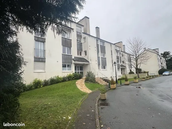 Loue studette Yvelines 78 bien lire annonce avant