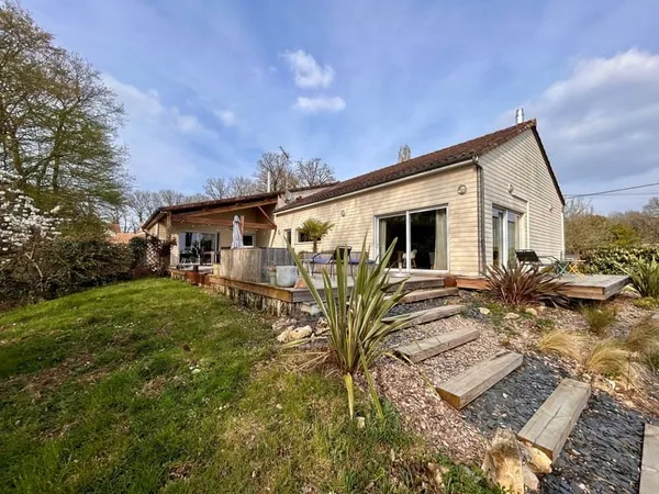 MAISON TYPE 8 - VOUNEUIL SOUS BIARD