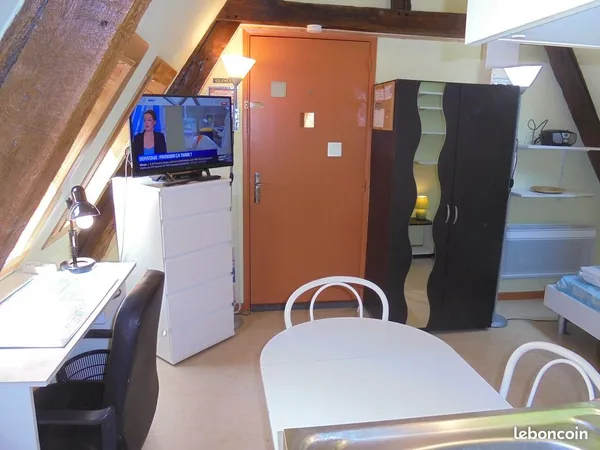 Studio tout équipé, proche gare, 06 juin