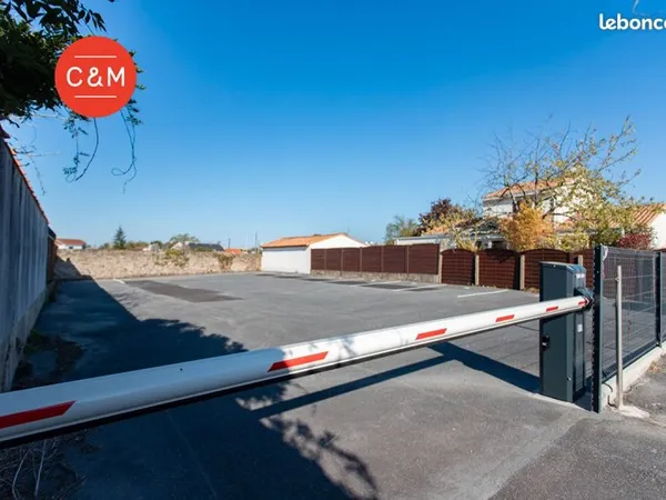 Parking/box REZE