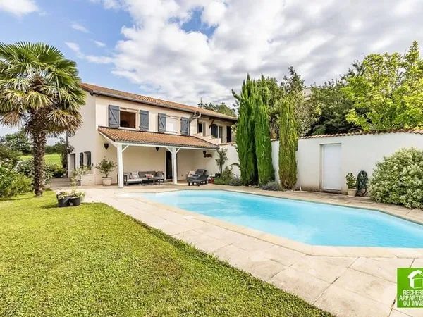 Villa 6 pièces 133 m²