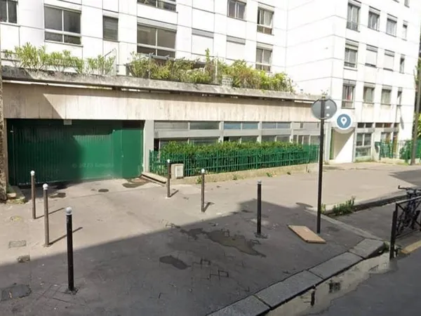 Parking 12 m²