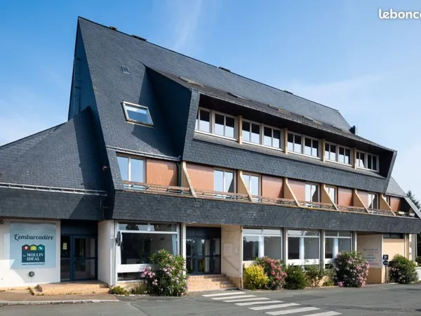 Hotel/Gîte 1500m2