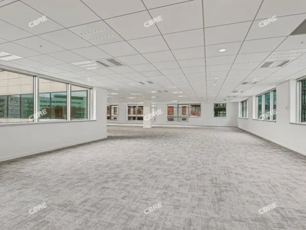 Bureau 1127 m²