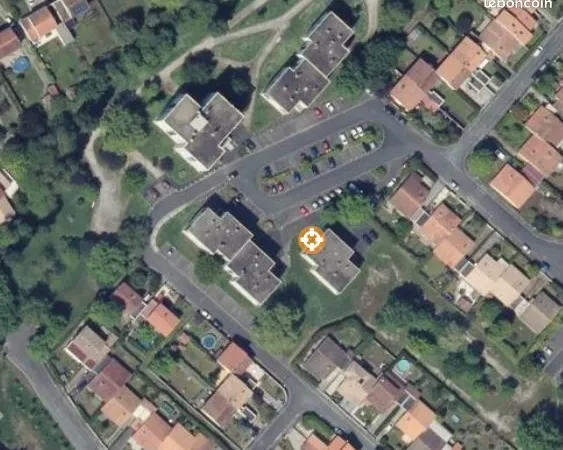A vendre Studio Pessac - Idéal étudiant ou investisseur - Parking et cave inclus -