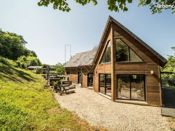 Maison 6 pièces 145 m²