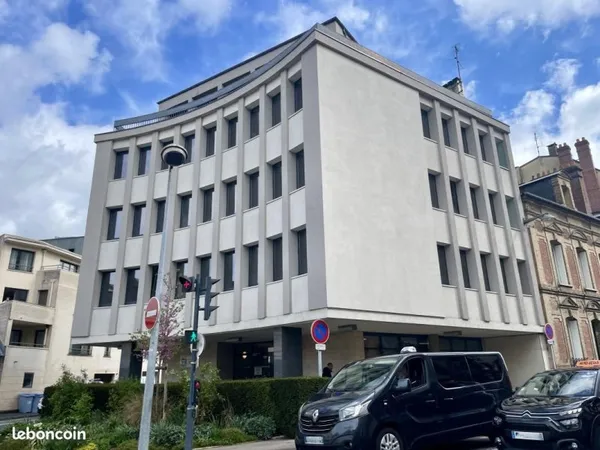 Bureaux 612 m²