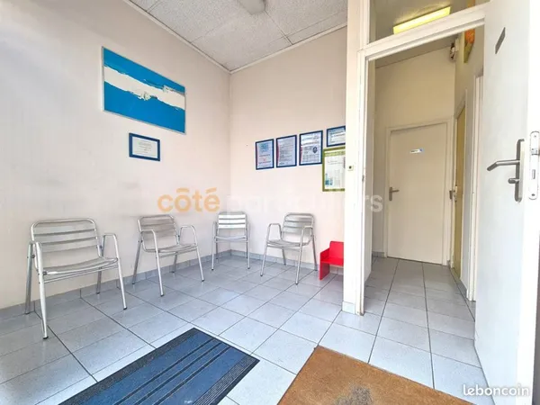 Local commercial 63 m² LE PECQ