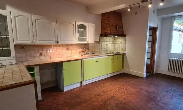 Maison T5 avec cour et jardinet