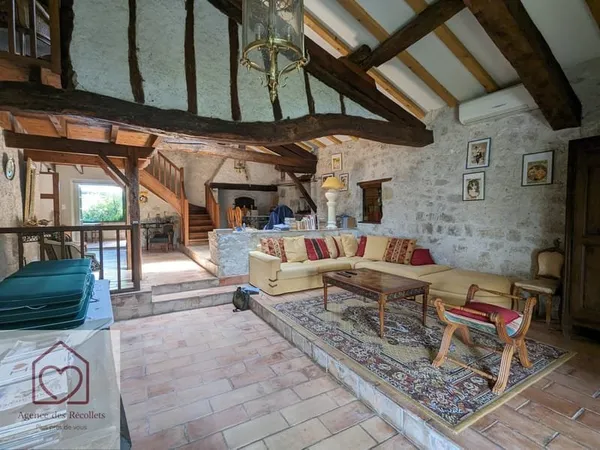 Demeure de prestige Montjoi 6 pièce(s) 200 m2