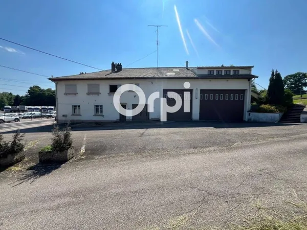 Maison 11 pièces 328 m²