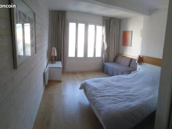 Logement, étudiant en centre-ville, rue principale