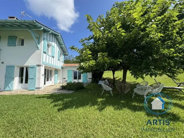 Maison 6 pièces 163 m²
