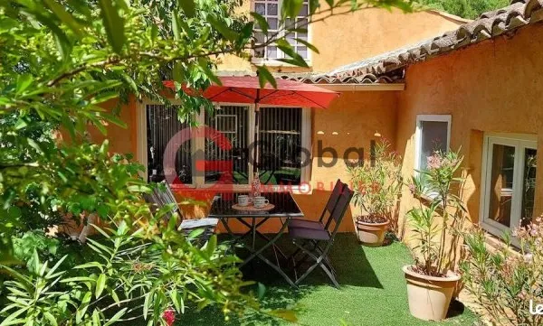 Mas 10 pièces 292 m²