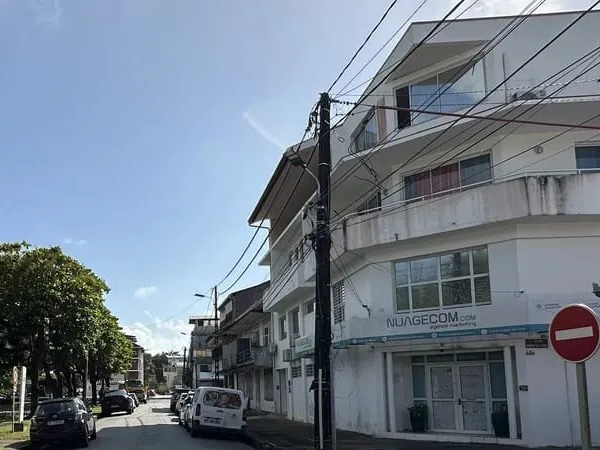 ENSEMBLE IMMOBILIER EN PLEIN CENTRE-VILLE DE CAYENNE