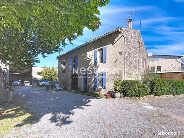 Propriété 8 pièces 186 m²
