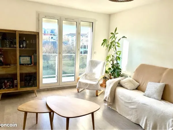 Appartement T3 lumineux