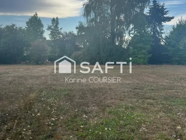 Terrain 750 m²