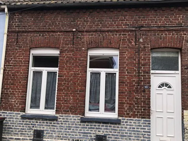 Maison de ville, rénovée, 114 900