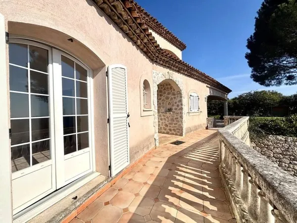 Maison 4 pièces 229 m²