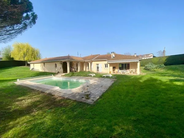 Maison 5 pièces 151 m²