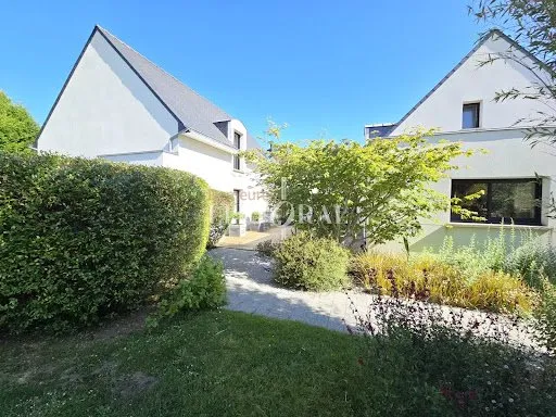 Maison 24 pièces 423 m²