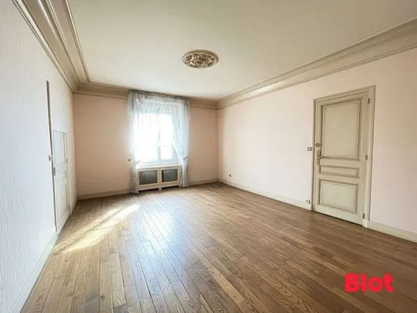 A VENDRE PAR BLOT IMMOBILIER - EXCLUSIVITE / APPARTEMENT 84M2/ SACRES COEURS SAINTE THERESE