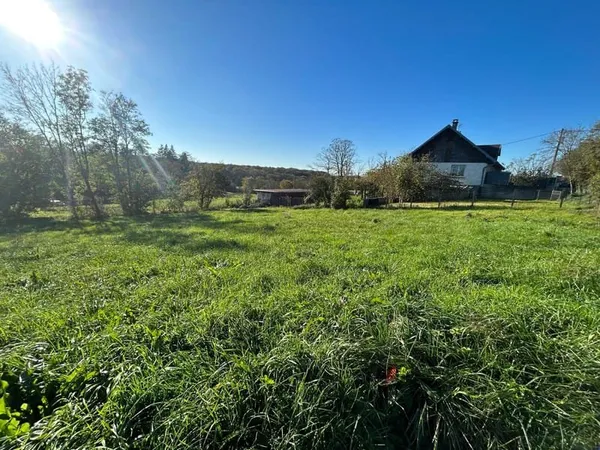 TERRAIN 700 M2 PIREY MONTBOUCONS