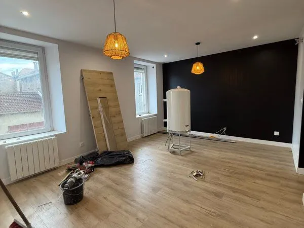 APPARTEMENT F2 rénové