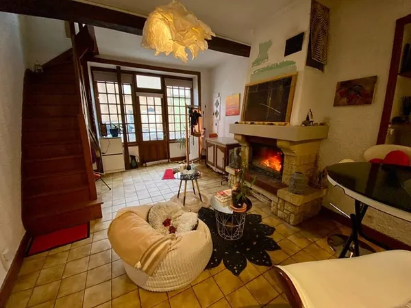 Maison pleine de charme au coeur du bourg - 123 m² d'authenticité et de possibilités