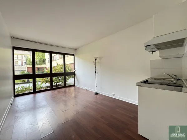 Studio 1 pièce 21 m²