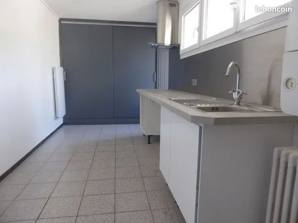 ST LOUBES - Grand T3 - 90m2 - uniquement garantie VISALE