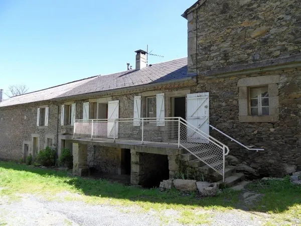 BONNERY PROCHE BRASSAC MAISON VILLAGE T4
