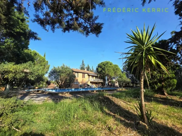 Maison Vente Le Luc 8p 175m² 484000€