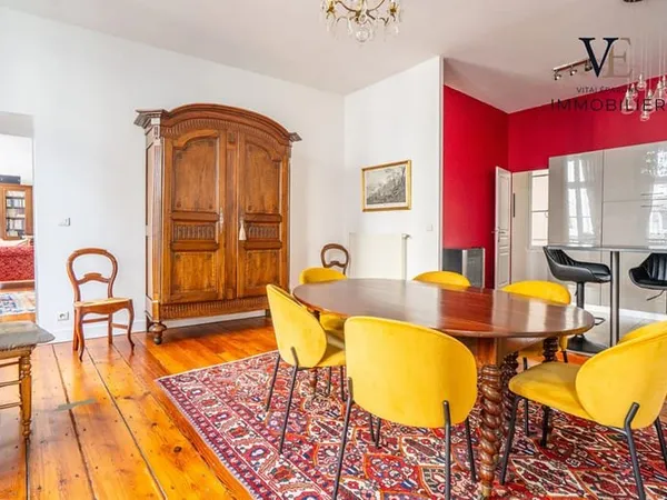 Appartement 5 pièces - 137 m² - Place de la Bourse
