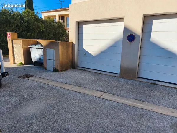 Garage 18 m2