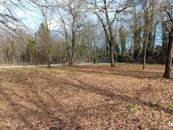 Vente terrain de 992 m² ou 1147 m² viabilisé en eau