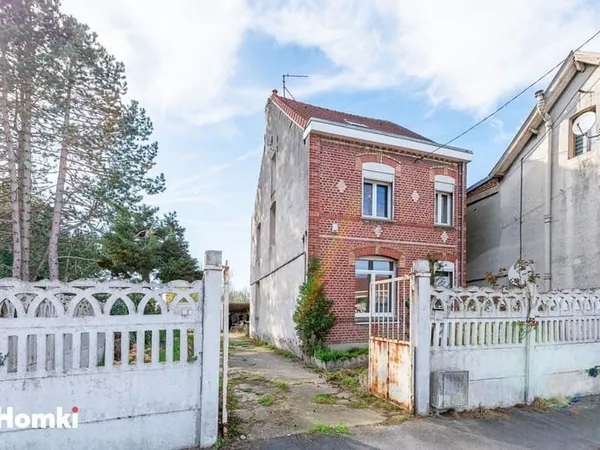 Maison individuelle Hérin - 2000 m2 de terrain - gros potentiel