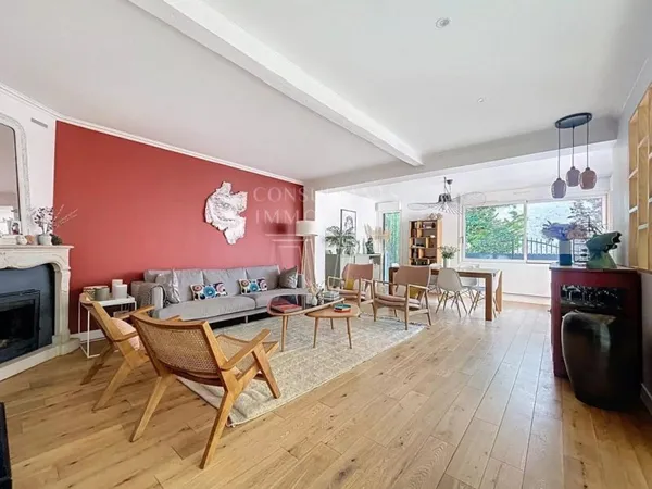 Vends maison - 216.2m² - 8 pièces, 5 chambres - Boulogne-Billancourt 92100