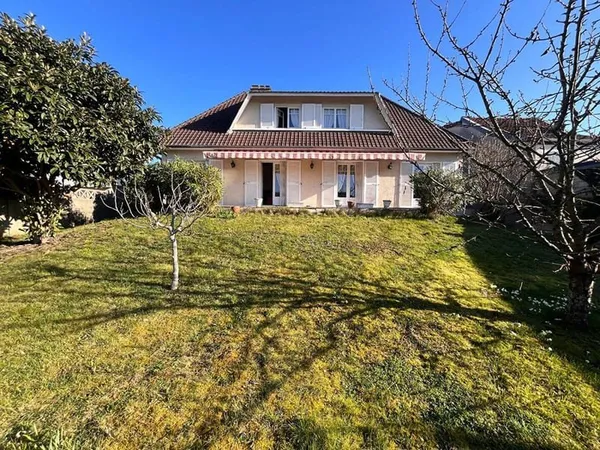 Maison 7 pièces 148 m²
